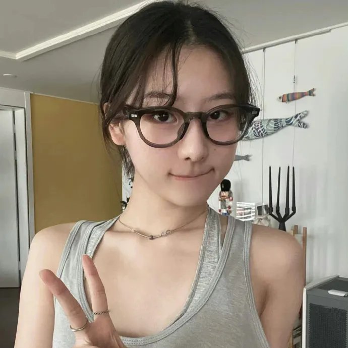 星与月是天上的洞